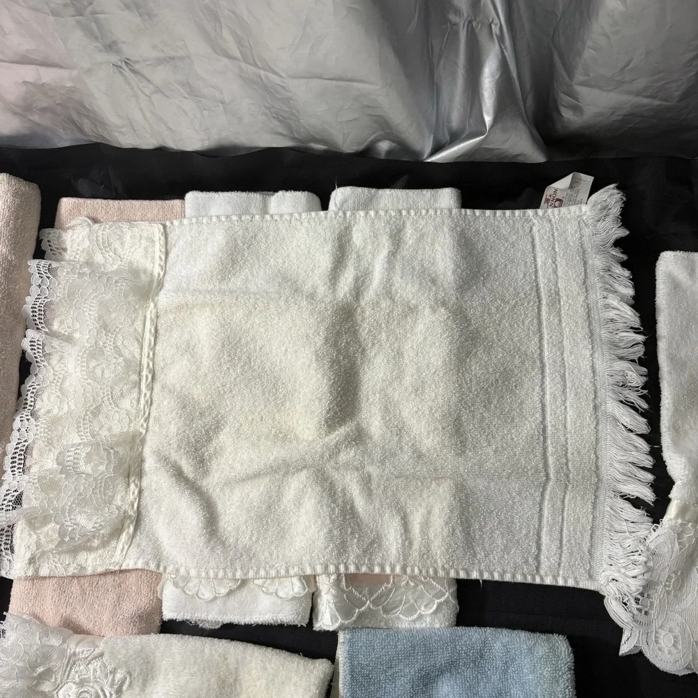 Lot of 9 Vintage 1970s Martex Cannon‎ Avanti Hand Towels Wash Clothes Pink White